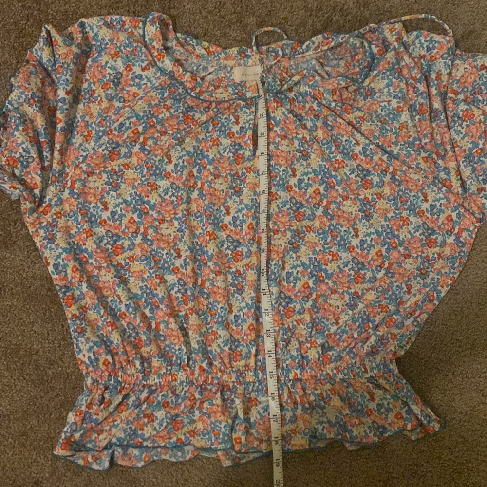Floral blouse - Picture 6 of 7